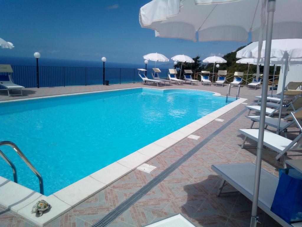 Agriturismo La Palombara Paola Luaran gambar